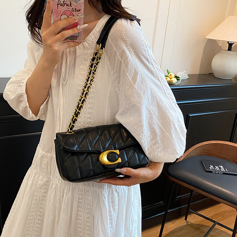 Bolso de Hombro Acolchado de C - Women Bags Logo reseña y precio